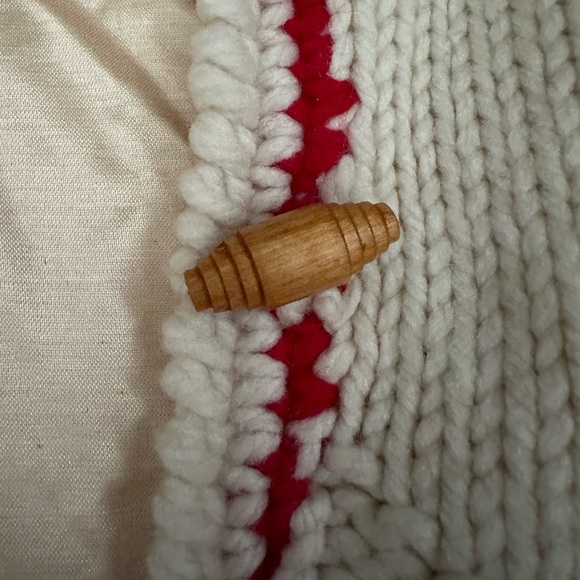 Hand-knit cardigan - Picture 5 of 5